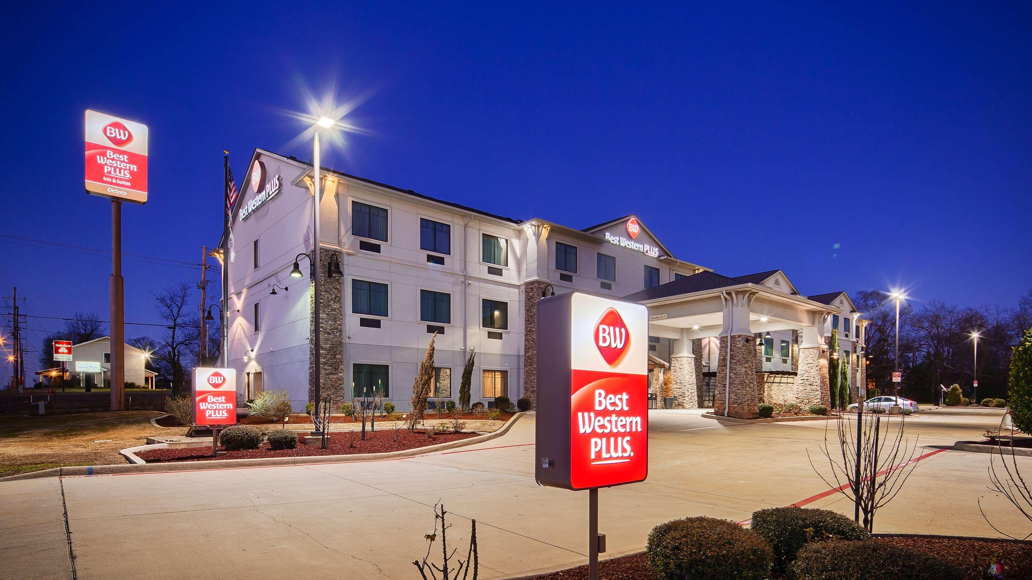 Best Western Plus Desoto Inn & Suites Mansfield Exterior photo